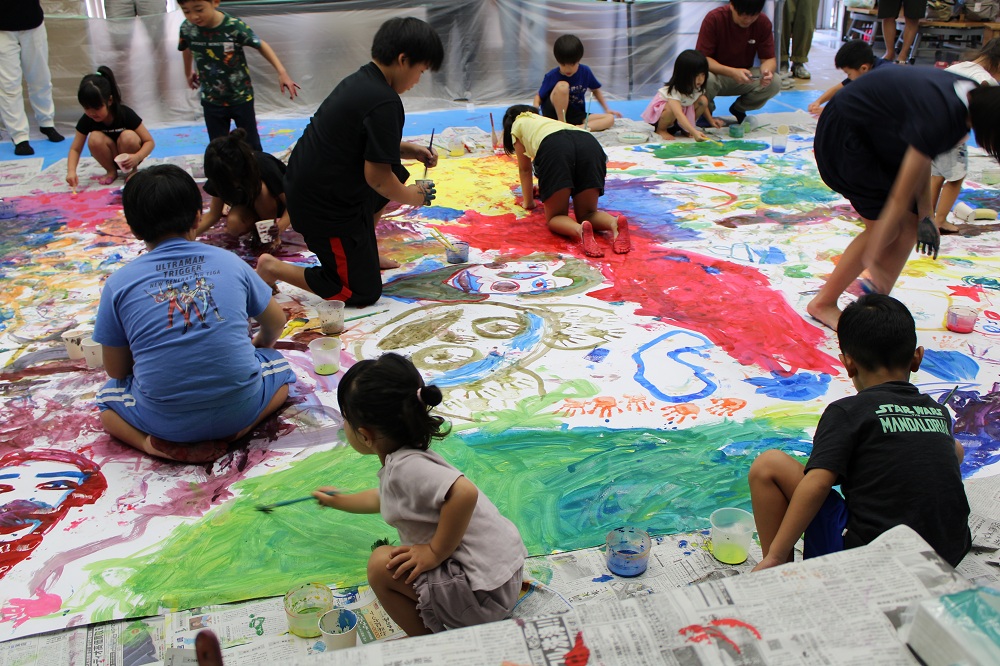 �ʐ^ �q�ǂ����p�����̗l�q