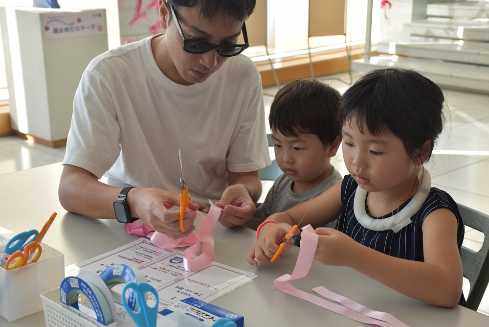 ���[�N�V���b�v�̗l�q